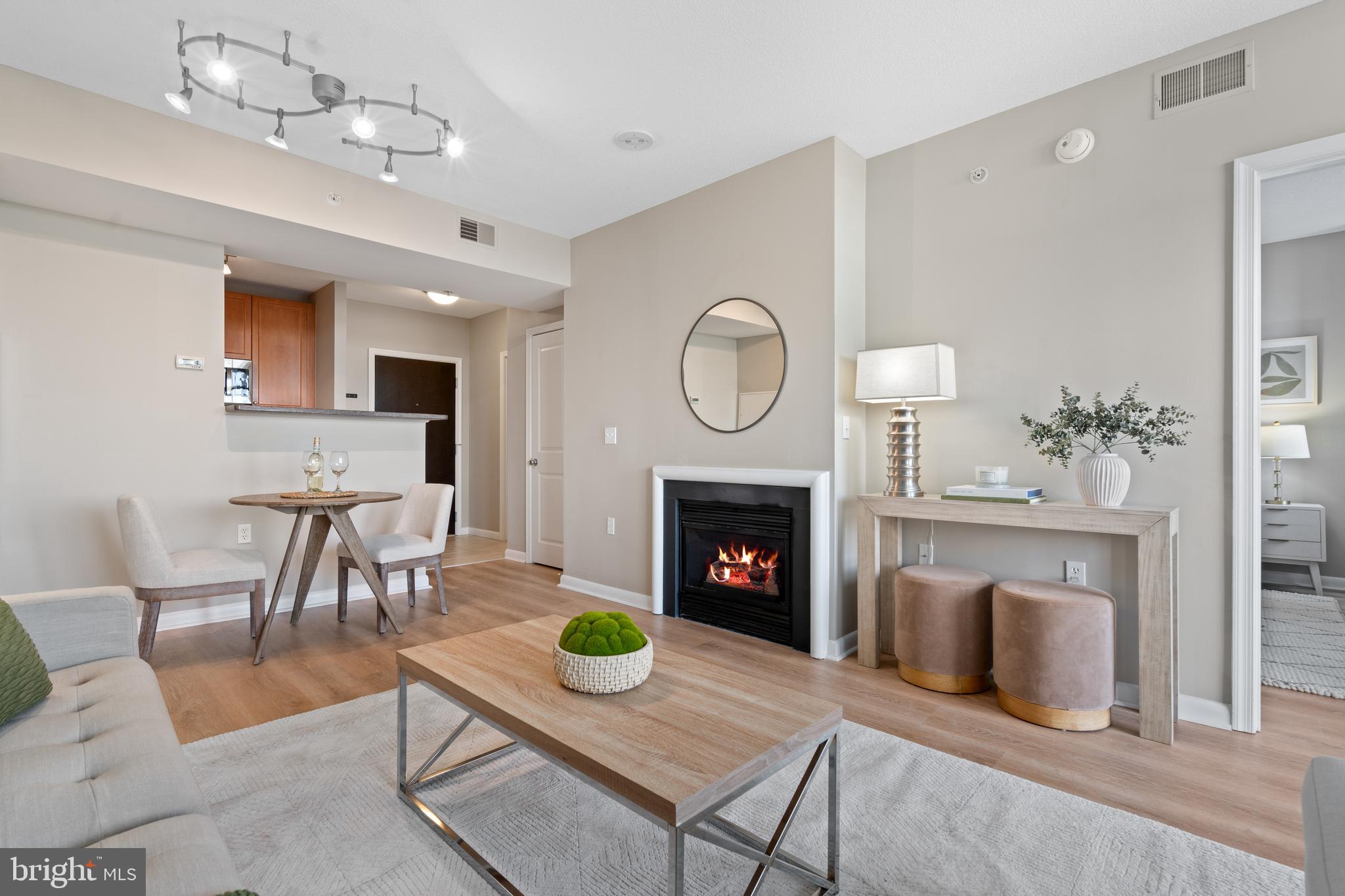 851 North Glebe Road, Unit 1515 Arlington, VA 22203 - Photo 14 of 31