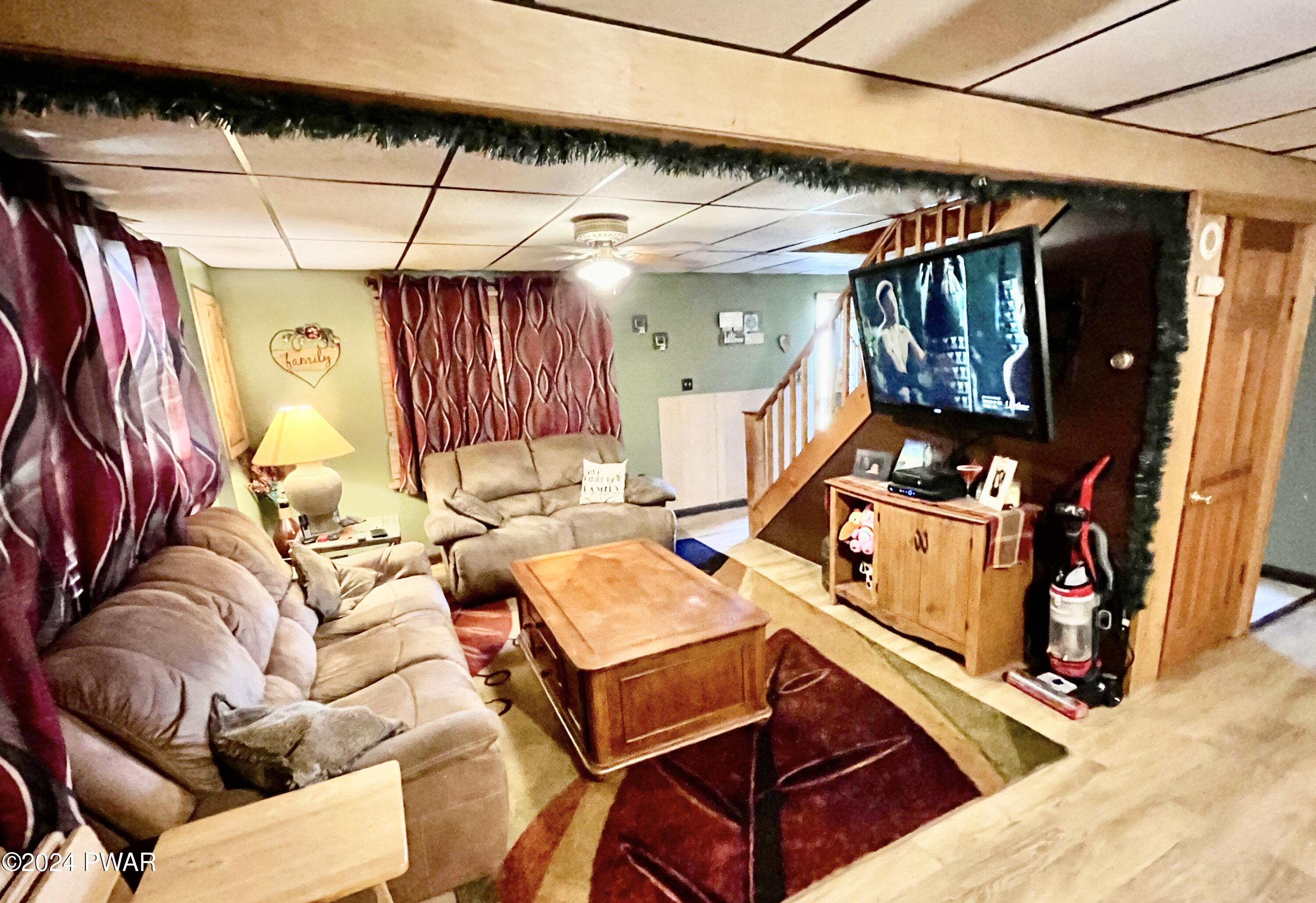5585 River Road Equinunk, PA 18417 - Photo 47 of 73 2-LIVING ROOM