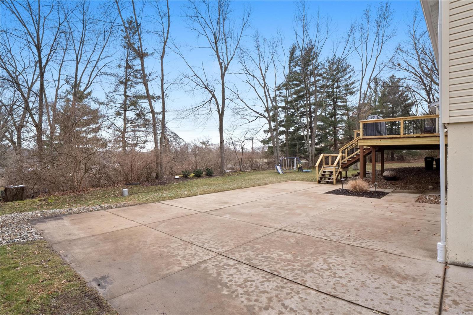 15560 Clover Ridge Drive Chesterfield, MO 63017 - Photo 26 of 29 Gallery Image 26