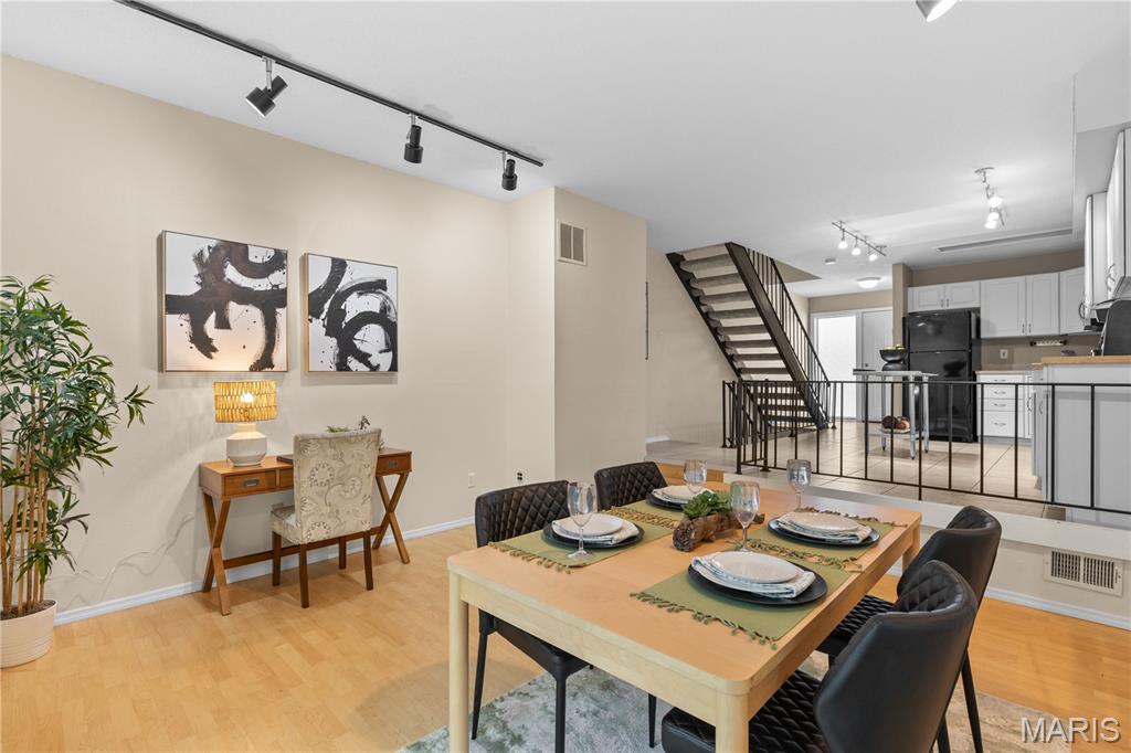 1220 Wicklow Road, Unit J Ballwin, MO 63021 - Photo 8 of 19