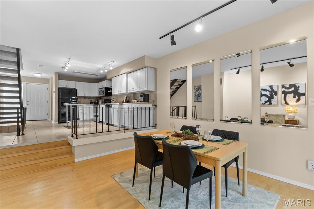 1220 Wicklow Road, Unit J Ballwin, MO 63021 - Photo 9 of 19