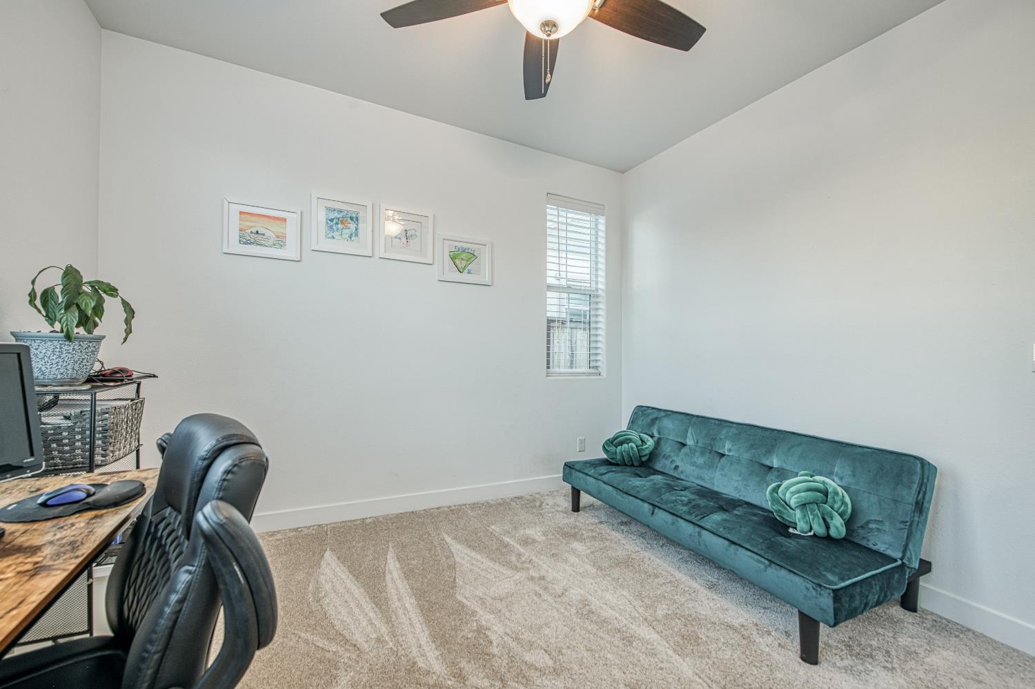 4534 Hillside Road Madera, CA 93636 - Photo 15 of 92 a living room with furniture