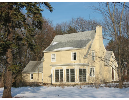 66 Upland Road Concord, MA 01742 - Photo 3 of 4 Gallery Image 3