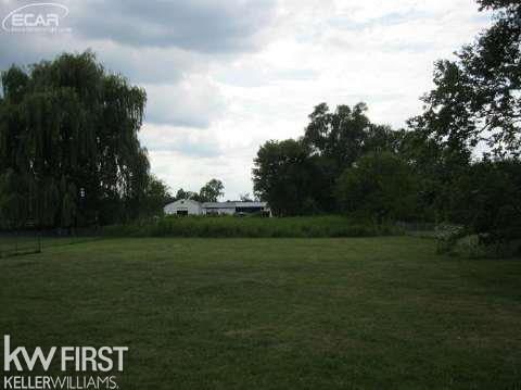 8583 North Seymour Road Flushing, MI 48433 - Photo 34 of 34 20446038-33.JPG