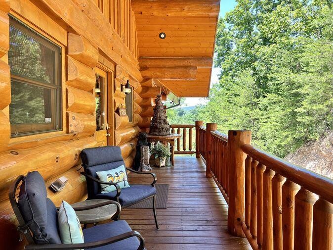 1940 Fox Ridge Way Sevierville, TN 37862 - Photo 20 of 58 Gallery Image 20