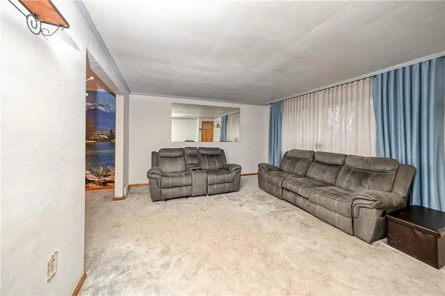 $220,000 | 609 Regency Drive, Pittsburgh, PA 15239