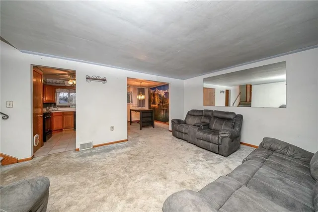 $220,000 | 609 Regency Drive, Pittsburgh, PA 15239