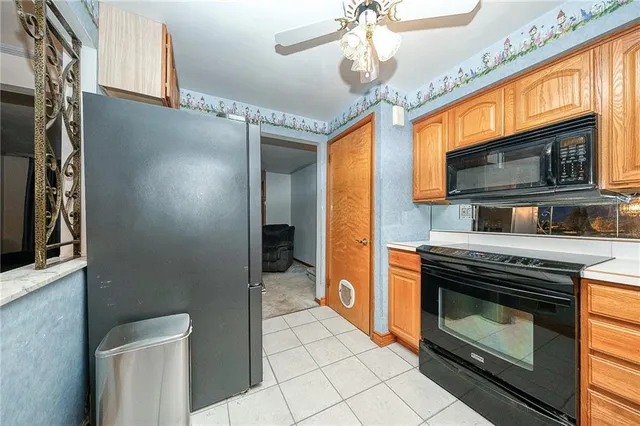 $220,000 | 609 Regency Drive, Pittsburgh, PA 15239