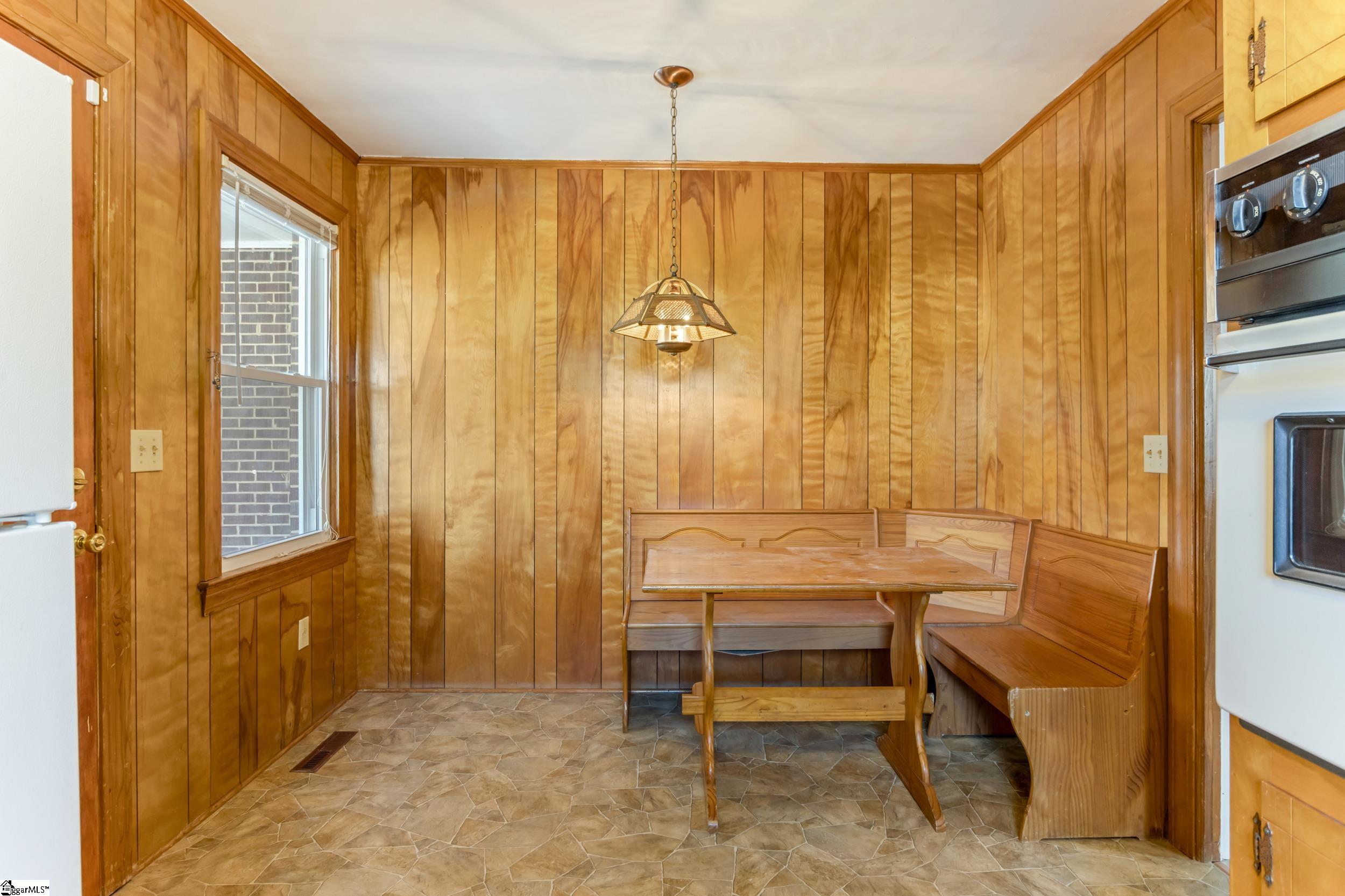 426 Meadowbrook Avenue Woodruff, SC 29388 - Photo 9 of 30