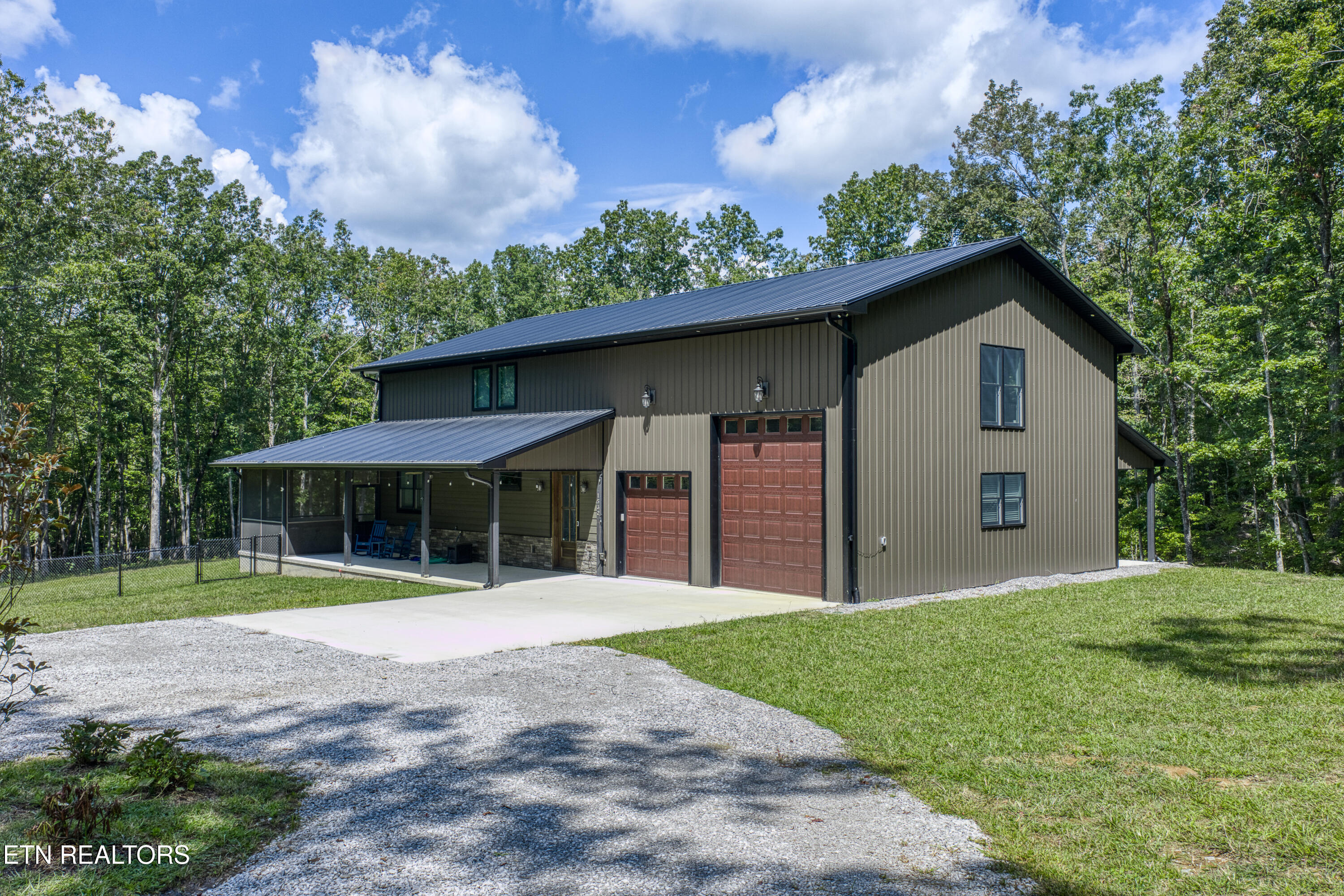 1532 East Overlook Road Monterey, TN 38574 - Photo 7 of 57 1532 E Overlook Rd-337