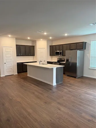 $2,200 | 409 Saddle Lane, Denton, TX 76209