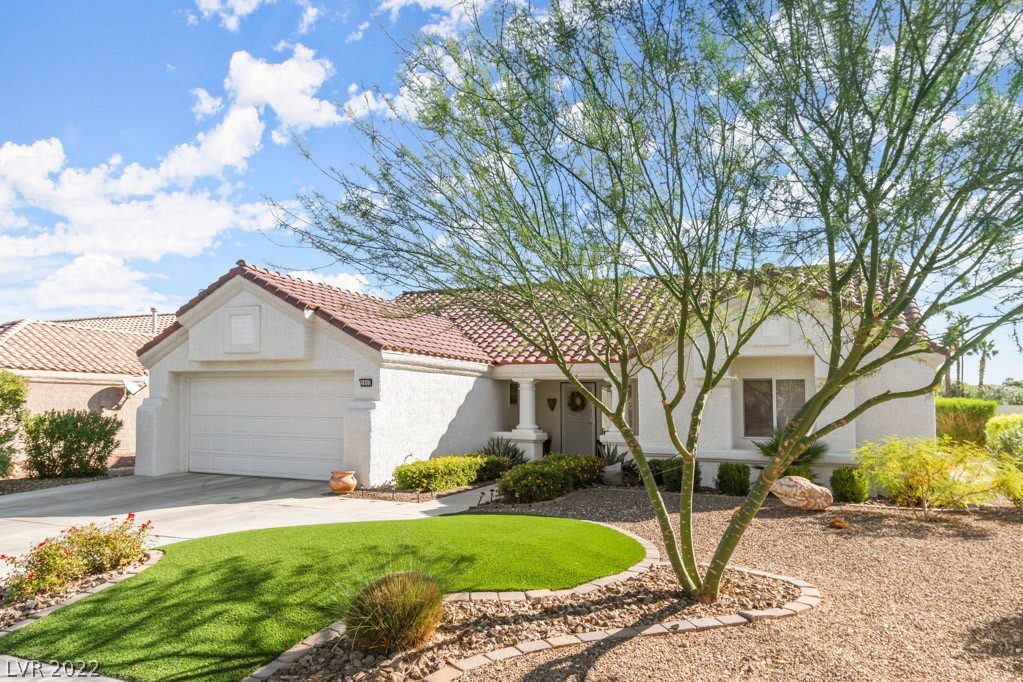 2800 Crown Ridge Drive Las Vegas, NV 89134 - Photo 2 of 45