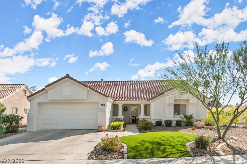 2800 Crown Ridge Drive Las Vegas, NV 89134 - Photo 3 of 45