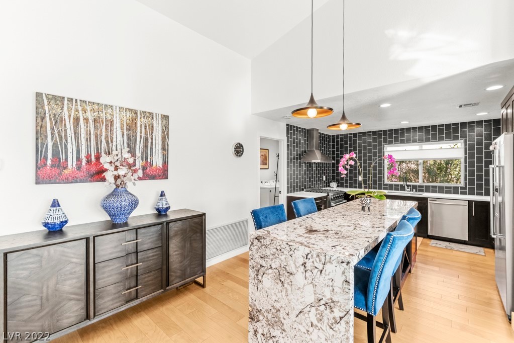 2800 Crown Ridge Drive Las Vegas, NV 89134 - Photo 4 of 45