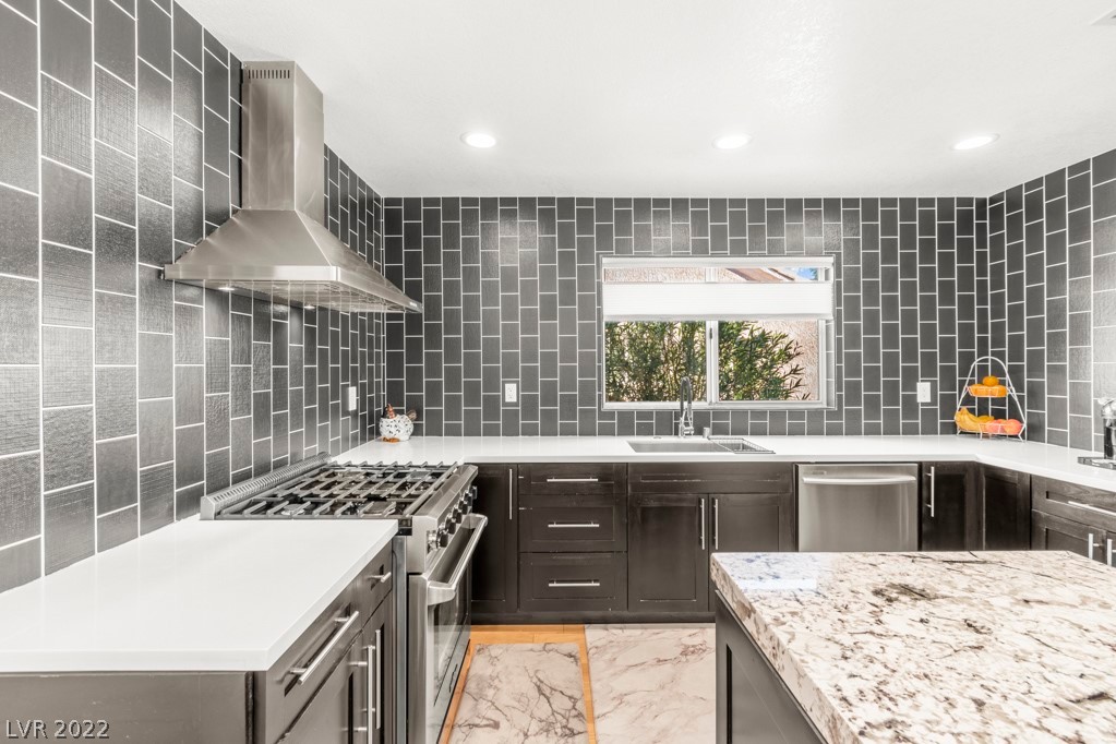 2800 Crown Ridge Drive Las Vegas, NV 89134 - Photo 7 of 45