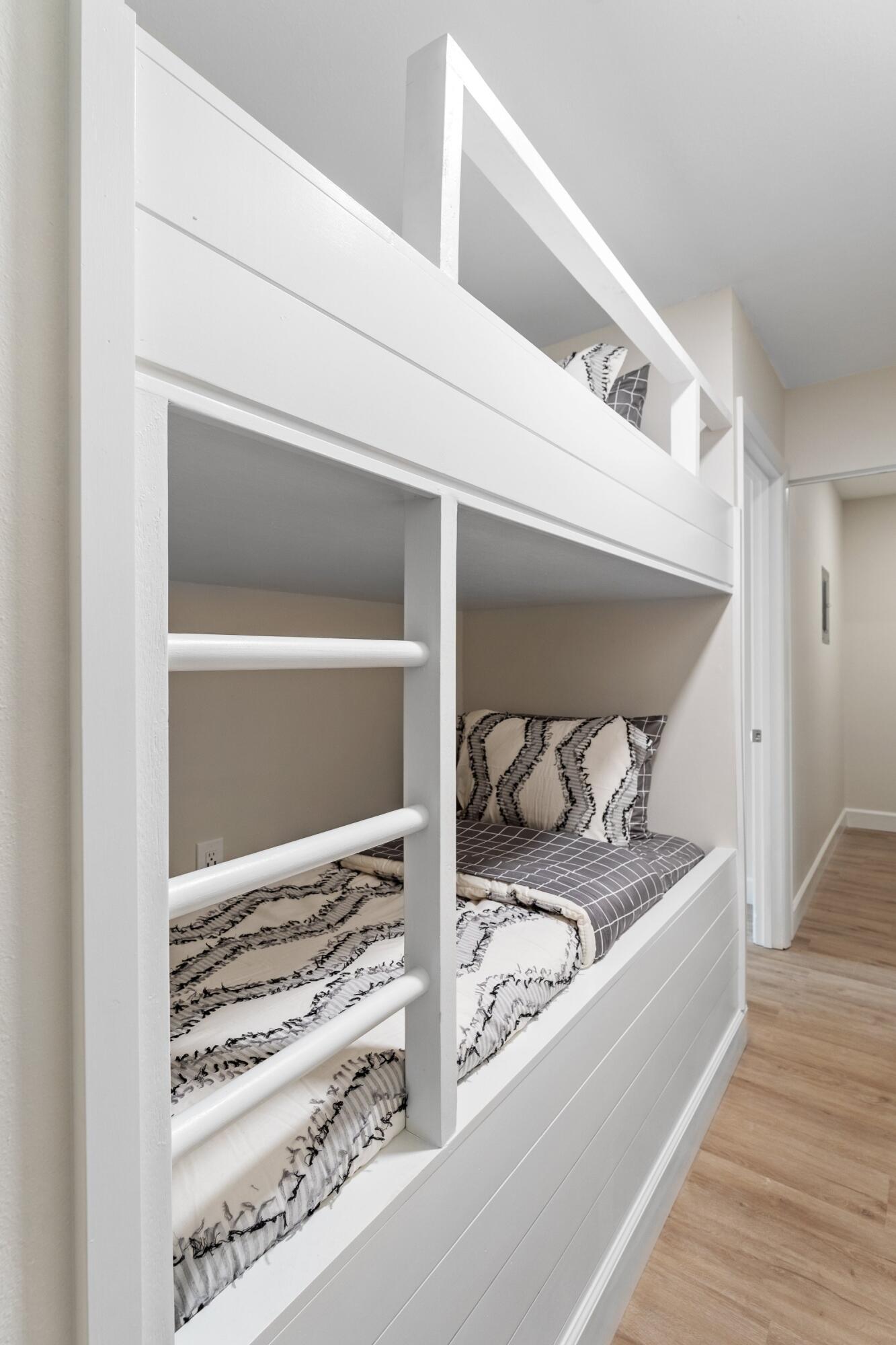 498 Linkside Drive Miramar Beach, FL 32550 - Photo 28 of 41 Unique hallway bunks