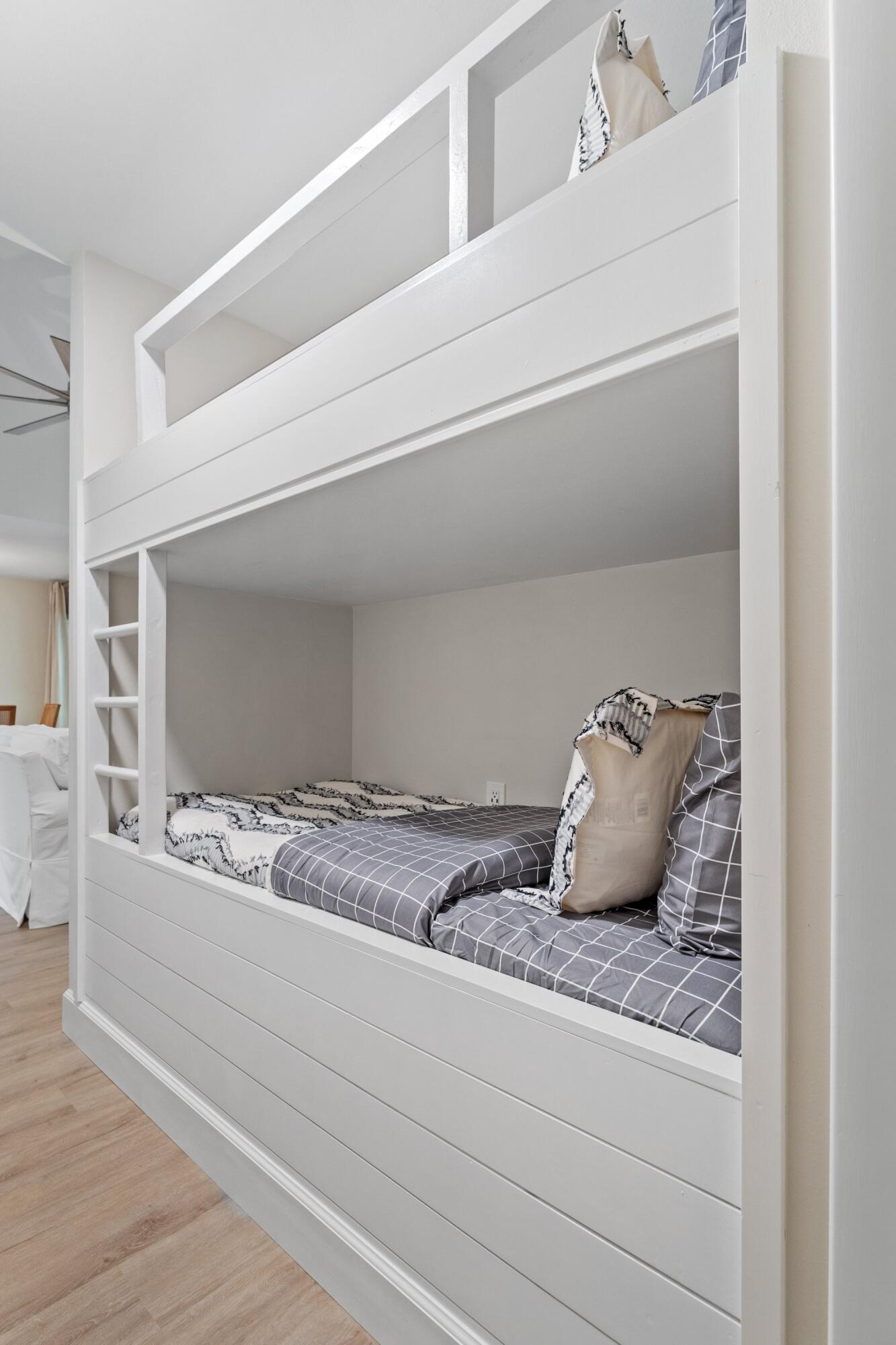 498 Linkside Drive Miramar Beach, FL 32550 - Photo 29 of 41 Adorable hallway bunks!