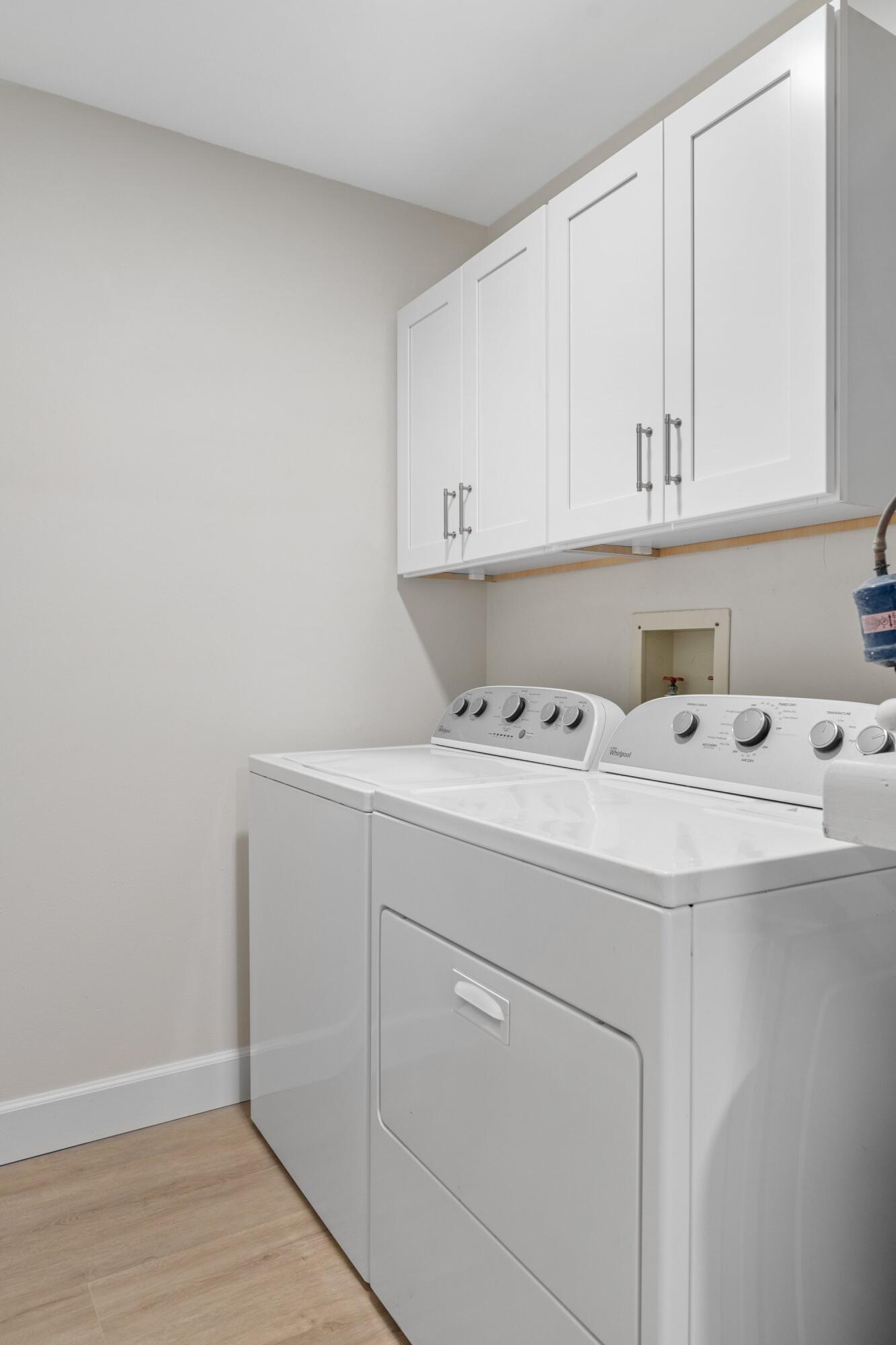 498 Linkside Drive Miramar Beach, FL 32550 - Photo 30 of 41 Dedicated laundry room