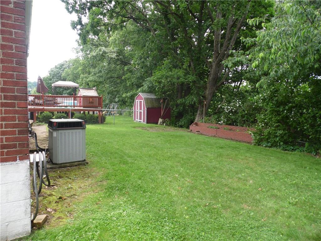 308 Scene Ridge Road McKeesport, PA 15133 - Photo 3 of 18 Gallery Image 3