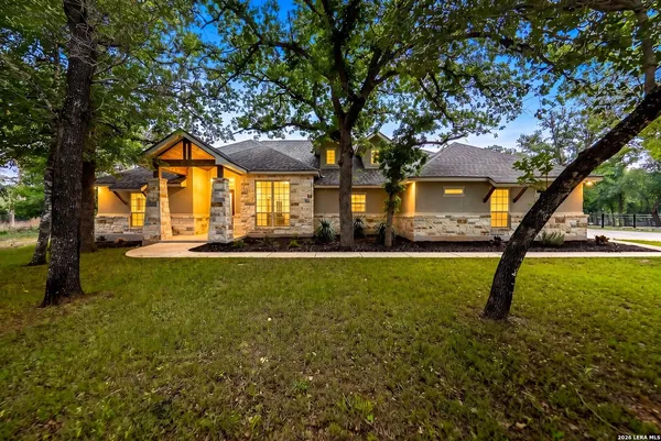 $709,950 | 156 Crescent Ridge, Adkins, TX 78101