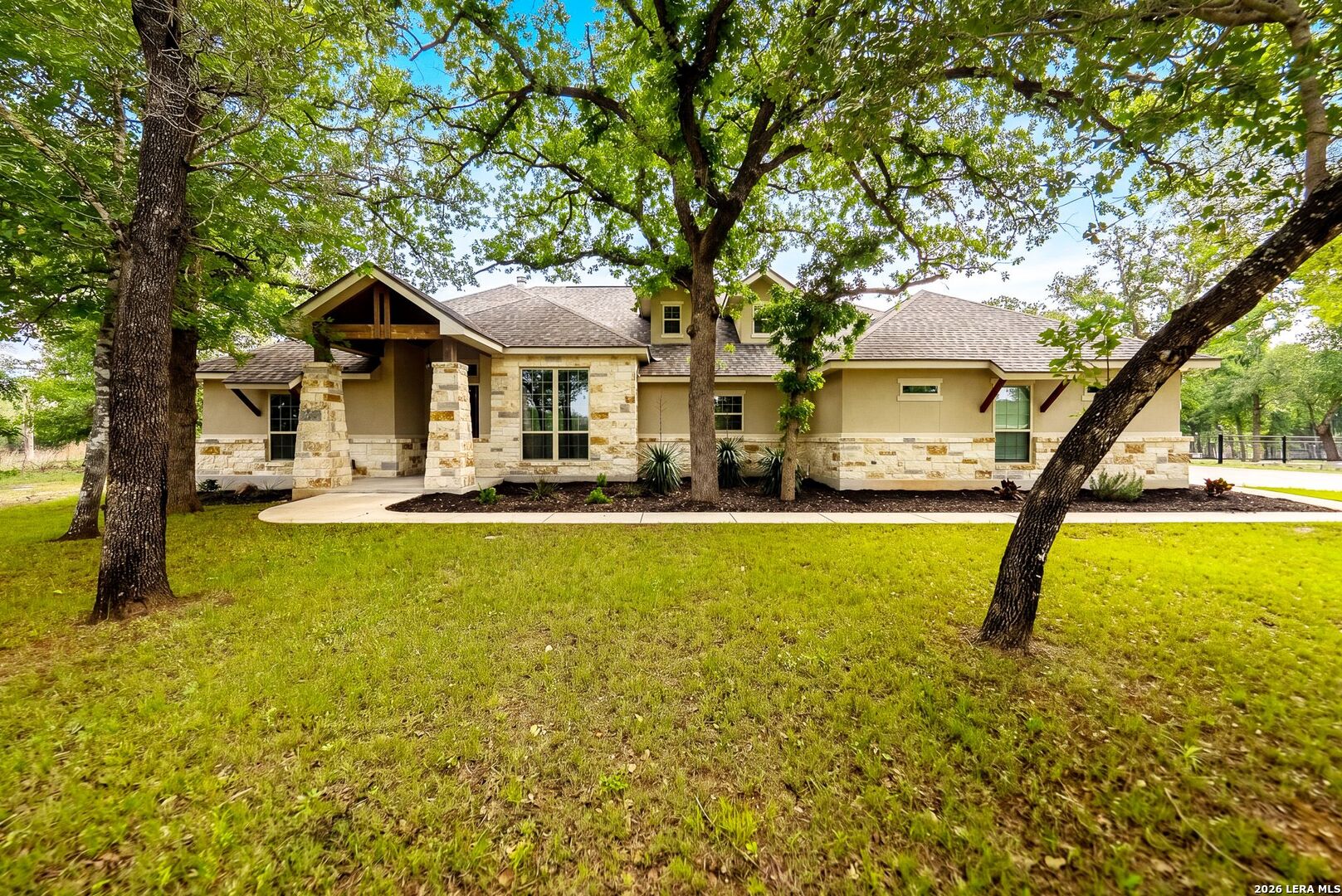 156 Crescent Ridge Adkins, TX 78101 - Photo 2 of 54