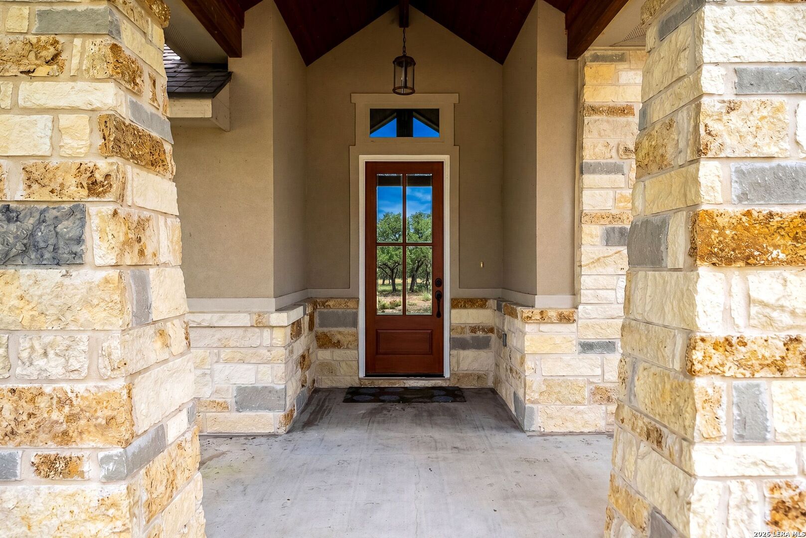 156 Crescent Ridge Adkins, TX 78101 - Photo 8 of 54