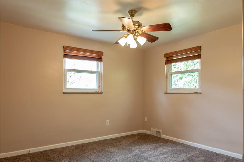 853 Sherwood Road Pittsburgh, PA 15221 - Photo 15 of 18