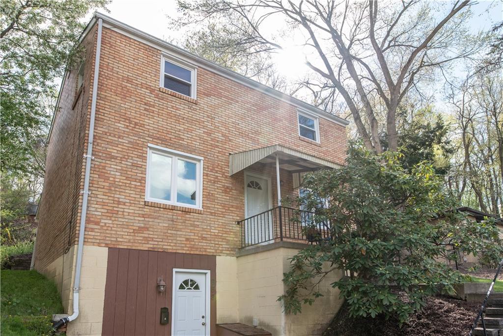 853 Sherwood Road Pittsburgh, PA 15221 - Photo 3 of 18