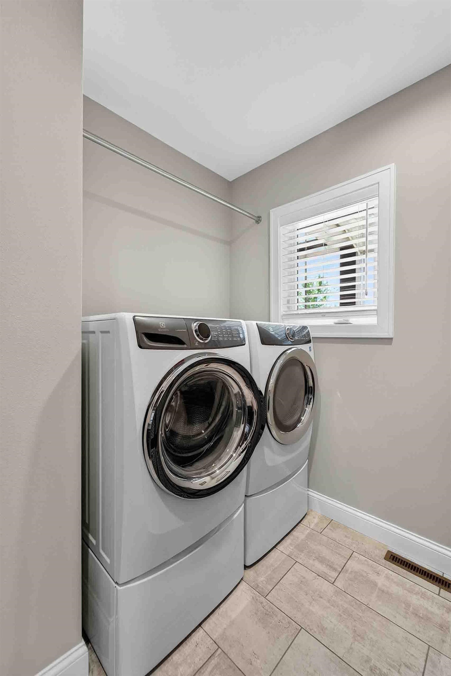 810 Lynn Street Waunakee, WI 53597 - Photo 28 of 85