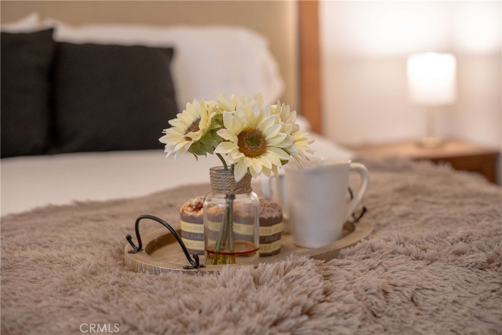 68845 Durango Road Cathedral City, CA 92234 - Photo 34 of 75 a vase of flowers sitting on a table