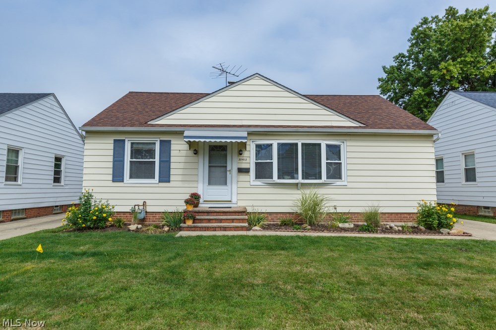 30413 Clarmont Road Willowick, OH 44095 - Photo 1 of 25