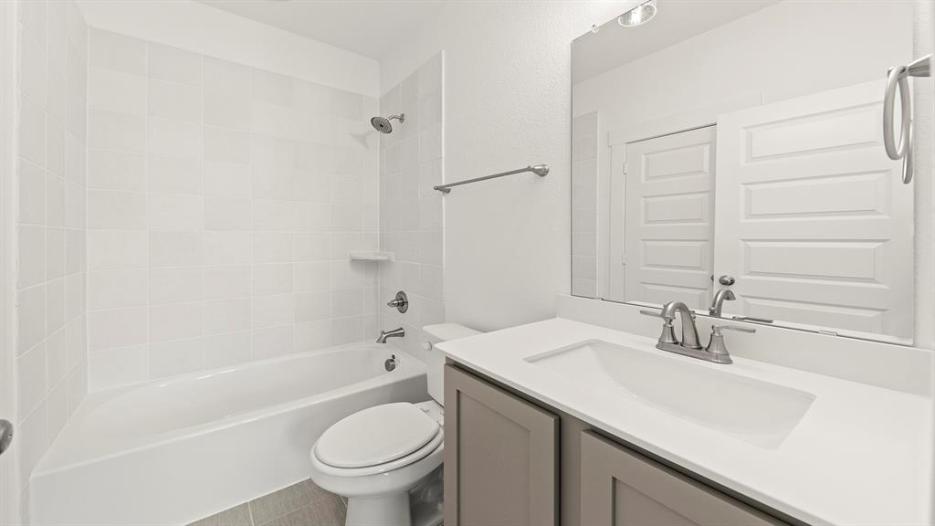 2307 Ryehill Road Forney, TX 75126 - Photo 23 of 25 Olive Bath 2