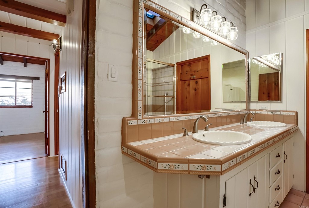 661 Melba Road Encinitas, CA 92024 - Photo 16 of 54