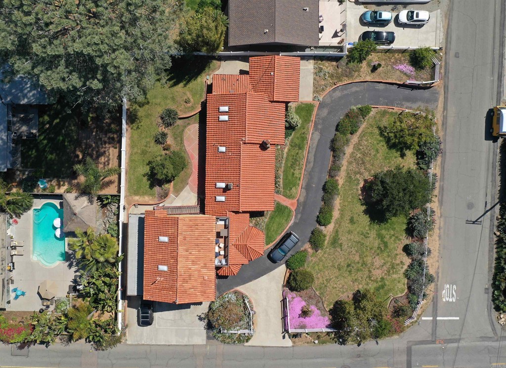 661 Melba Road Encinitas, CA 92024 - Photo 3 of 54