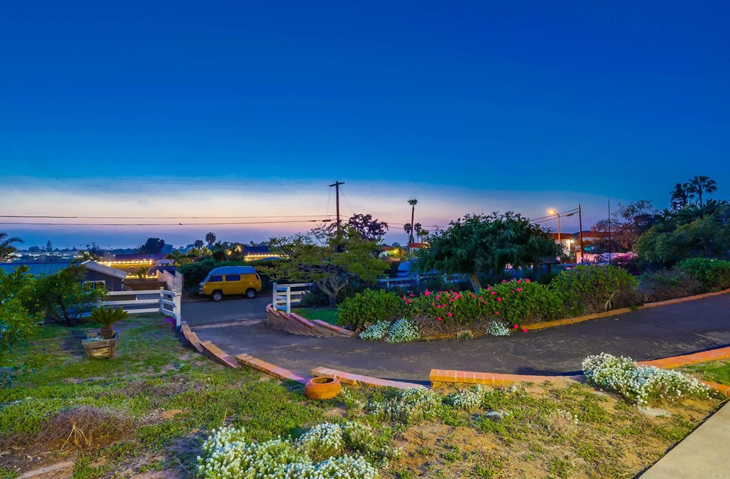 661 Melba Road Encinitas, CA 92024 - Photo 5 of 54