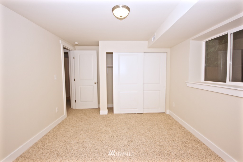 16526 115th Avenue Southeast Renton, WA 98055 - Photo 19 of 24 Gallery Image 19