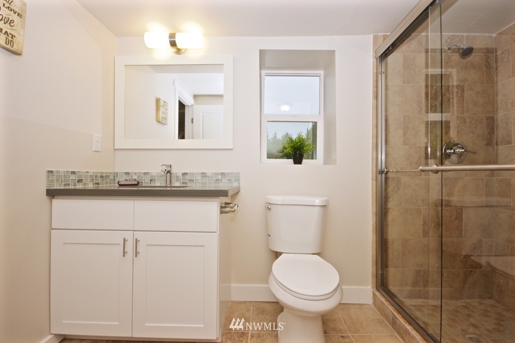 16526 115th Avenue Southeast Renton, WA 98055 - Photo 21 of 24 Gallery Image 21