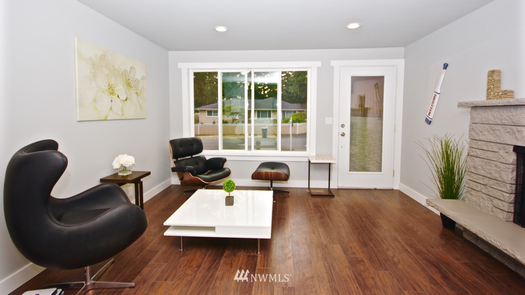 16526 115th Avenue Southeast Renton, WA 98055 - Photo 9 of 24 Gallery Image 9