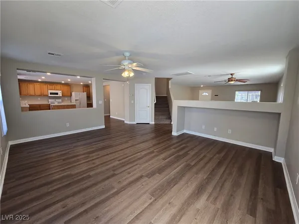 $2,545 | 5508 Knotting Pass, Las Vegas, NV 89131