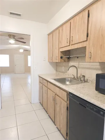 $1,525 | 968 Sunshine Way Southwest, Winter Haven, FL 33880