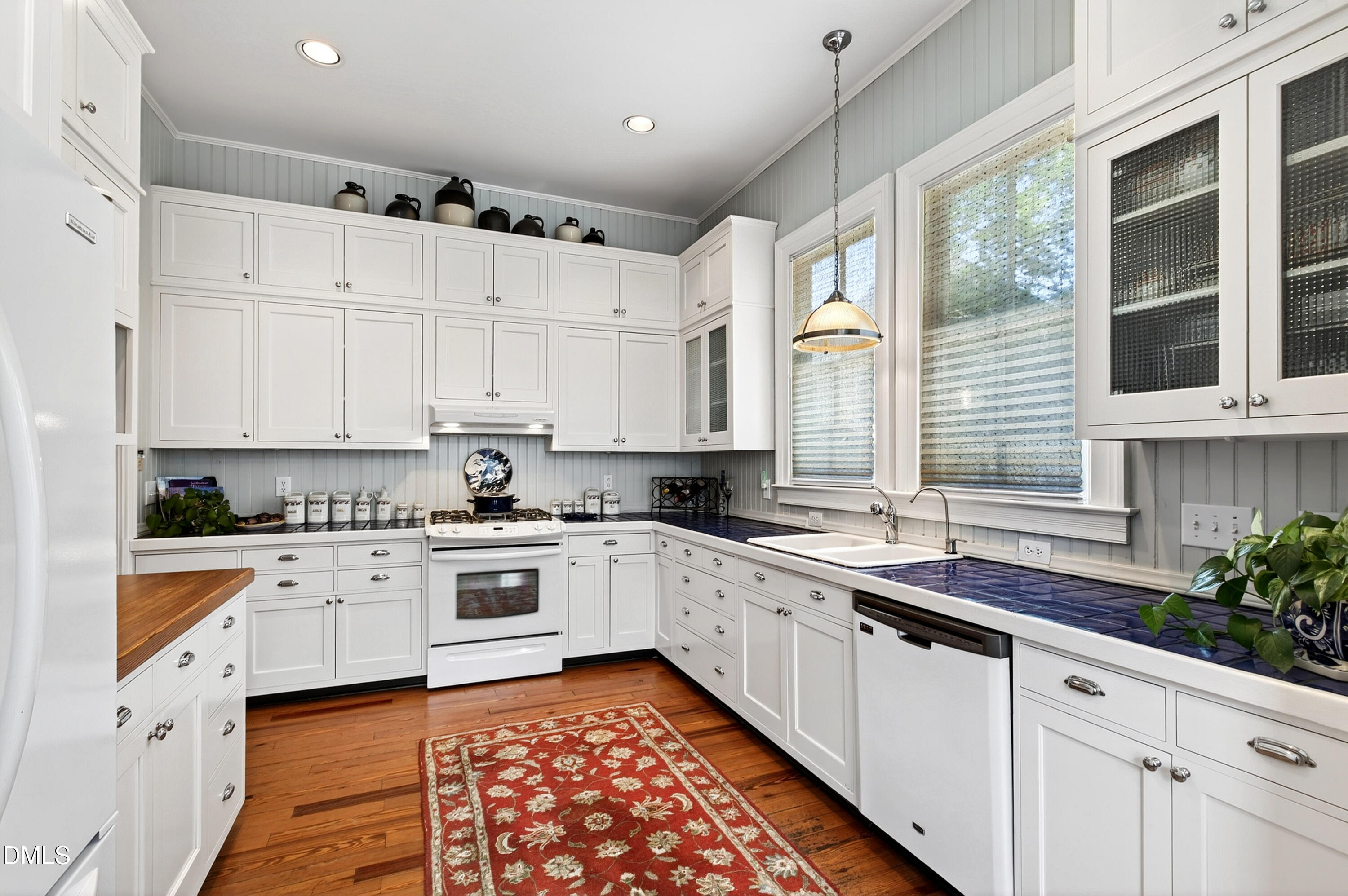 124 North Bloodworth Street Raleigh, NC 27601 - Photo 4 of 61