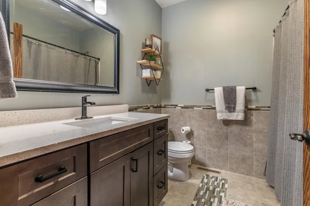 $584,900 | 23082 Highland Drive, Fergus Falls, MN 56537