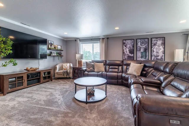 $584,900 | 23082 Highland Drive, Fergus Falls, MN 56537