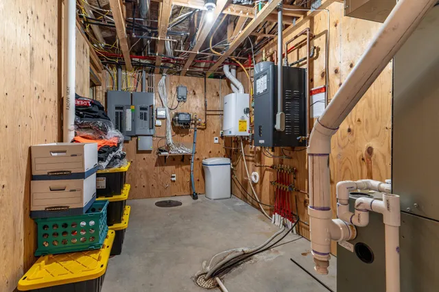 $584,900 | 23082 Highland Drive, Fergus Falls, MN 56537