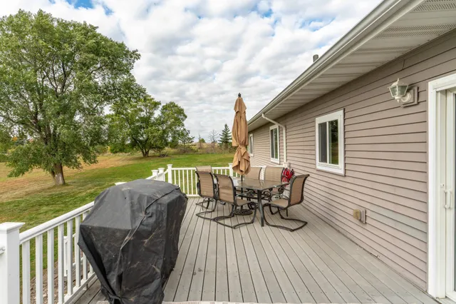 $584,900 | 23082 Highland Drive, Fergus Falls, MN 56537