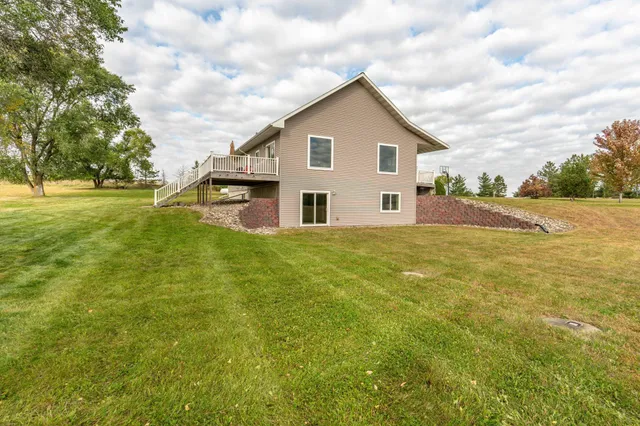 $584,900 | 23082 Highland Drive, Fergus Falls, MN 56537