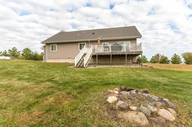 $584,900 | 23082 Highland Drive, Fergus Falls, MN 56537
