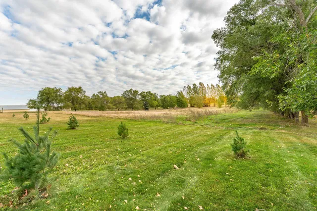 $584,900 | 23082 Highland Drive, Fergus Falls, MN 56537