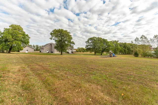 $584,900 | 23082 Highland Drive, Fergus Falls, MN 56537