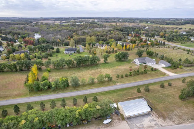 $584,900 | 23082 Highland Drive, Fergus Falls, MN 56537